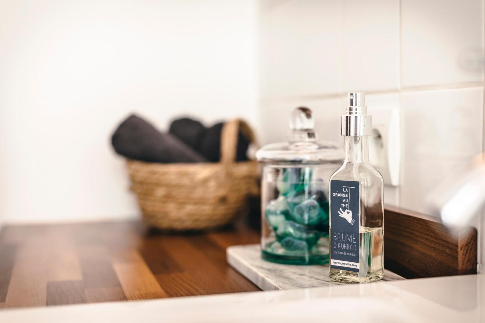 Appartement Cosy Au Coeur Du Village - Le Segala Montbazens Dış mekan fotoğraf